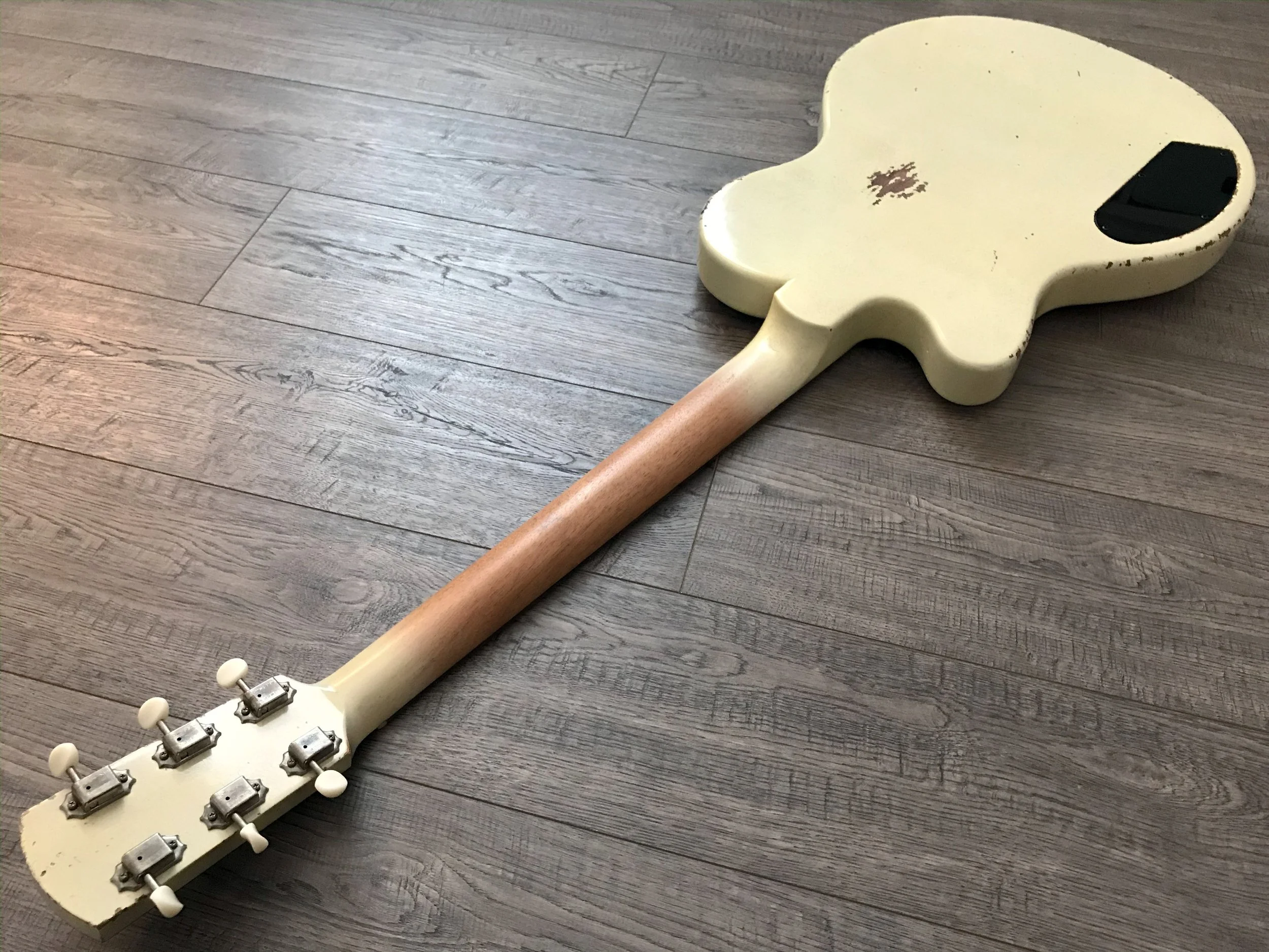 Stella Jr — Josh Williams Guitars Stella Jr — Josh Williams Guitars